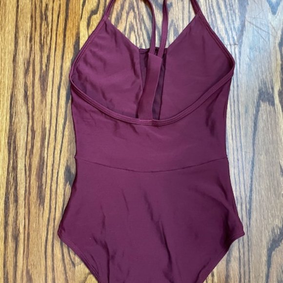 Bullet Pointe Leotard - wine color - size XS - excellent condition - dance - Picture 4 of 7